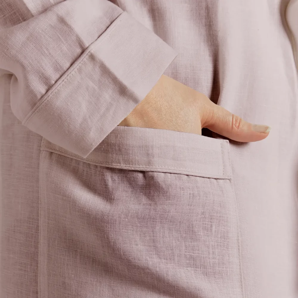 Lazy Linen Mellow Pink Bathrobe Detail