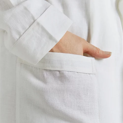 V-023141 04 Lazy Linen Bathrobe White - Small