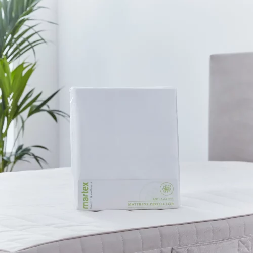 A package shot of a fully enclosed polypropylene anti-allergy mattress protector from the Martex range.